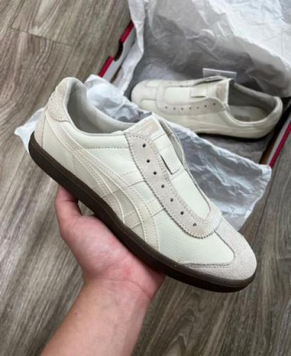 Onitsuka Tiger Tokuten Slip-On Birch Gum - Original Reference