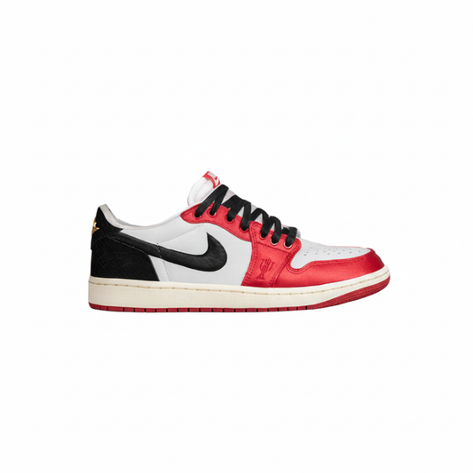 Travis Scott x Air Jordan 1 Low OG Chicago